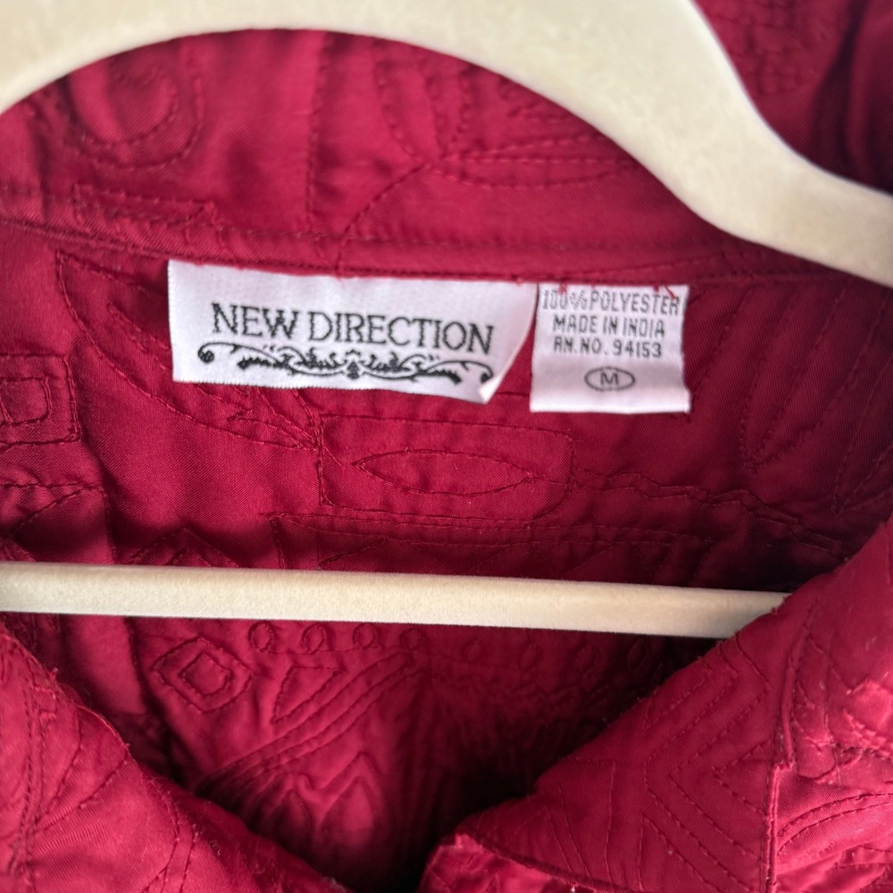 Red Quilted Jacket Women's Medium Lightweight Button Up Cabincore Holiday - Picture 7 of 7